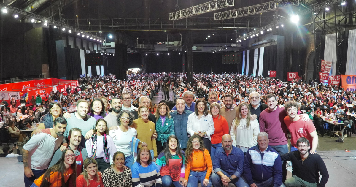 El Socialismo Junt M S De Cuatro Mil Personas En Rosario E Insiste En