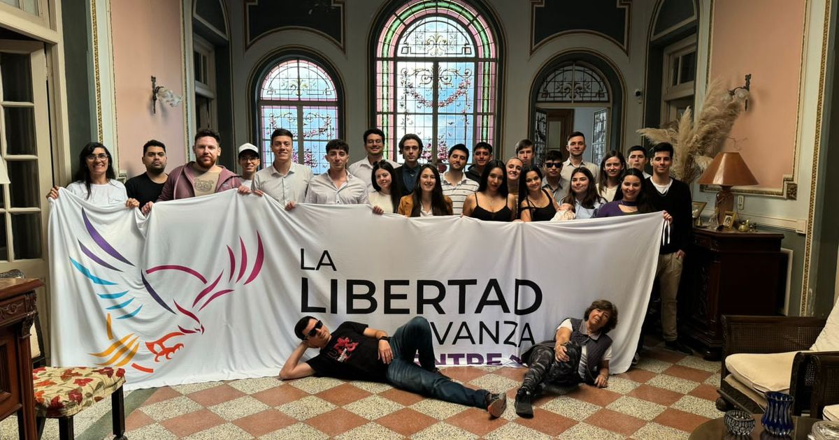 Entre R Os Qui Nes Son Los Ap Stoles De La Juventud Libertaria Que