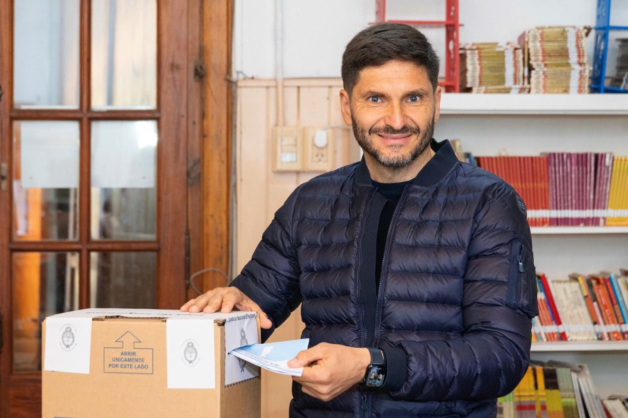 Votó Maximiliano Pullaro:&nbsp;&nbsp;La gente hablará y el Gobierno va a tener que registrar lo que digan las urnas.