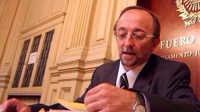 conmocion por golpiza y amenazas a cartasegna: ?con esta no vas a poder?