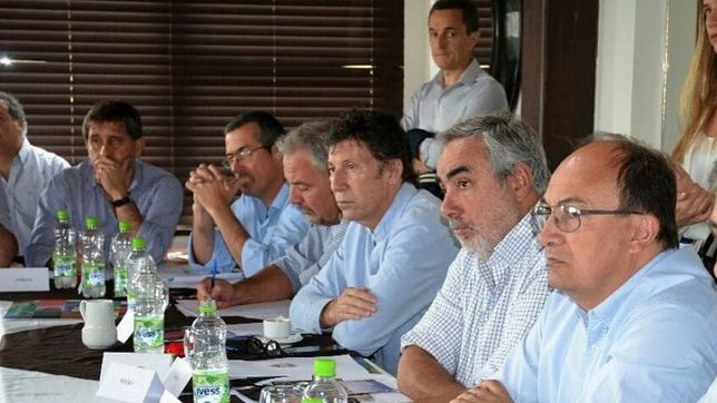 que no se rompa: los intendentes radicales buscan blindar jxc en buenos aires