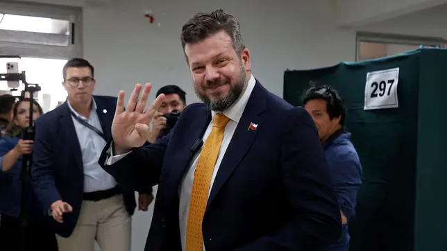 Johannes Kaiser, el candidato de ultra derecha en Chile que respaldó a Javier milei.