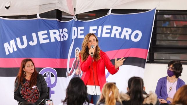 tolosa paz, en la capsula del conurbano y pegada a intendentes