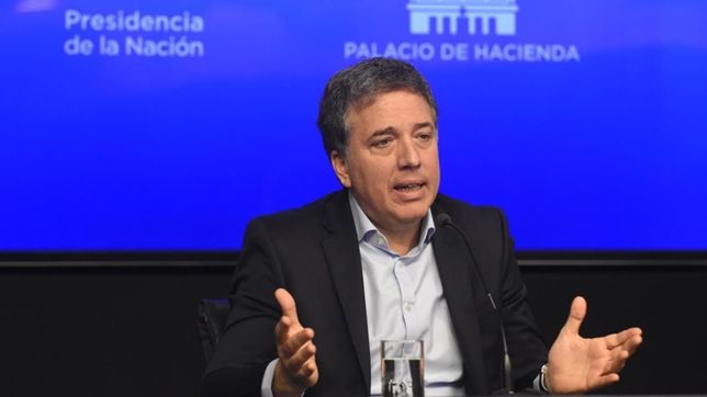 ?mentiras? y video: dujovne salta al barro para refutar a fernandez