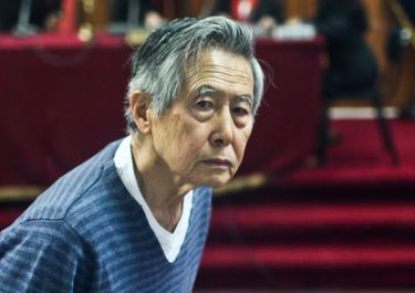 Indultado por Kuczynski, Fujimori vuelve a ser clave para el futuro de Perú