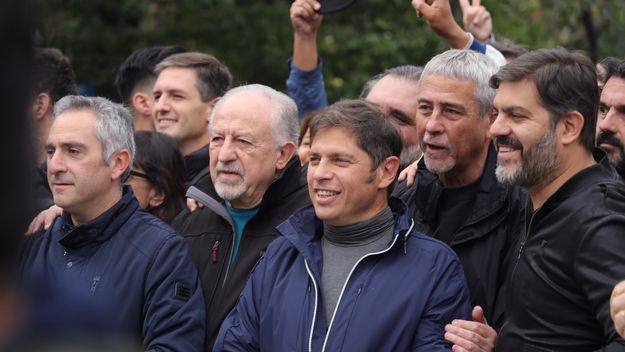 Axel Kicillof y su equipo de gobierno en la marcha de la CGT. Foto: Pilar Camacho.
