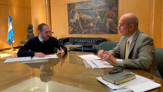 con mensaje fiscalista, como batakis, massa empezo a anunciar su gabinete