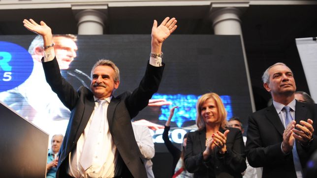 rossi junta a la tropa k en rosario para bancar a scioli