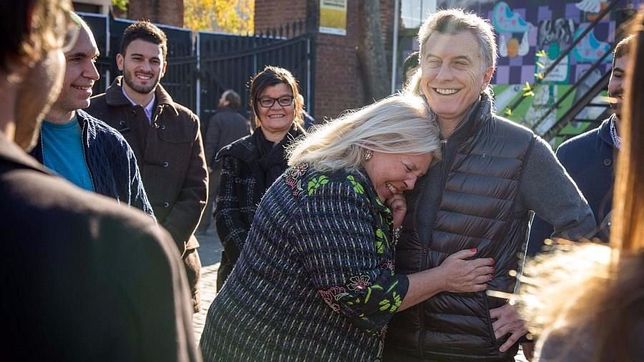 Letra P | Macri y Carrió Macri y Carrió