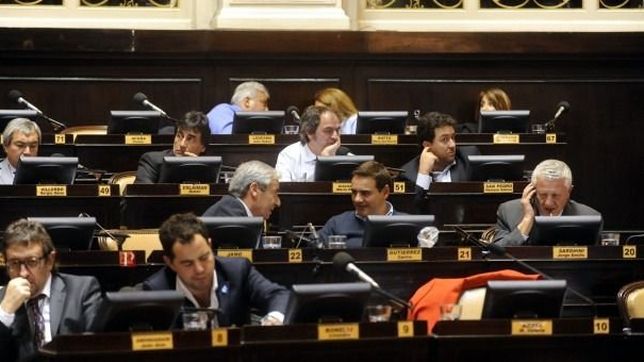 massismo: de emergencia ?inconstitucional? a ?emergencias necesarias?