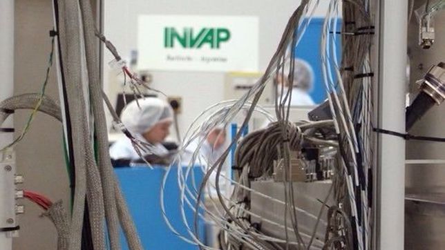 rio negro: el futuro de arsat se mete en la campana