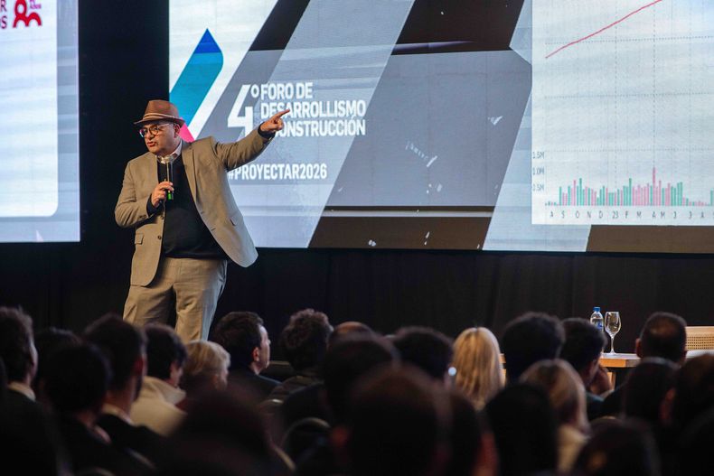 Salvador Di Stéfano en Proyectar Córdoba 2026, foro que reunió a más de 2.000 personas del sector inmobiliario y de la construcción