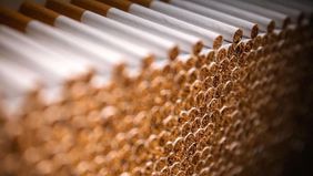 Massalin y funcionarios de Macri, acusados de favorecer a grandes tabacaleras