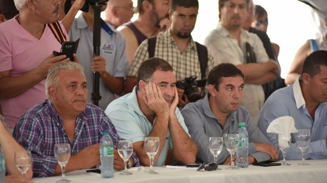 la foto de santa teresita mostro nitidamente la grieta en el peronismo