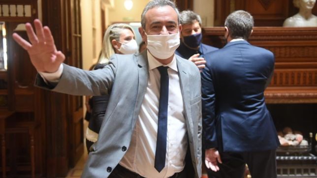 ano electoral quita lo cortes: un nuevo javkin, duro con perotti