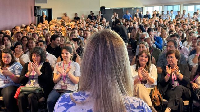 karina milei desembarco en entre rios para ordenar la interna libertaria  y dejarle un mensaje a frigerio