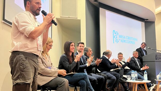 Candidatos participaron de la Mesa Cristiana de Adicciones en Córdoba