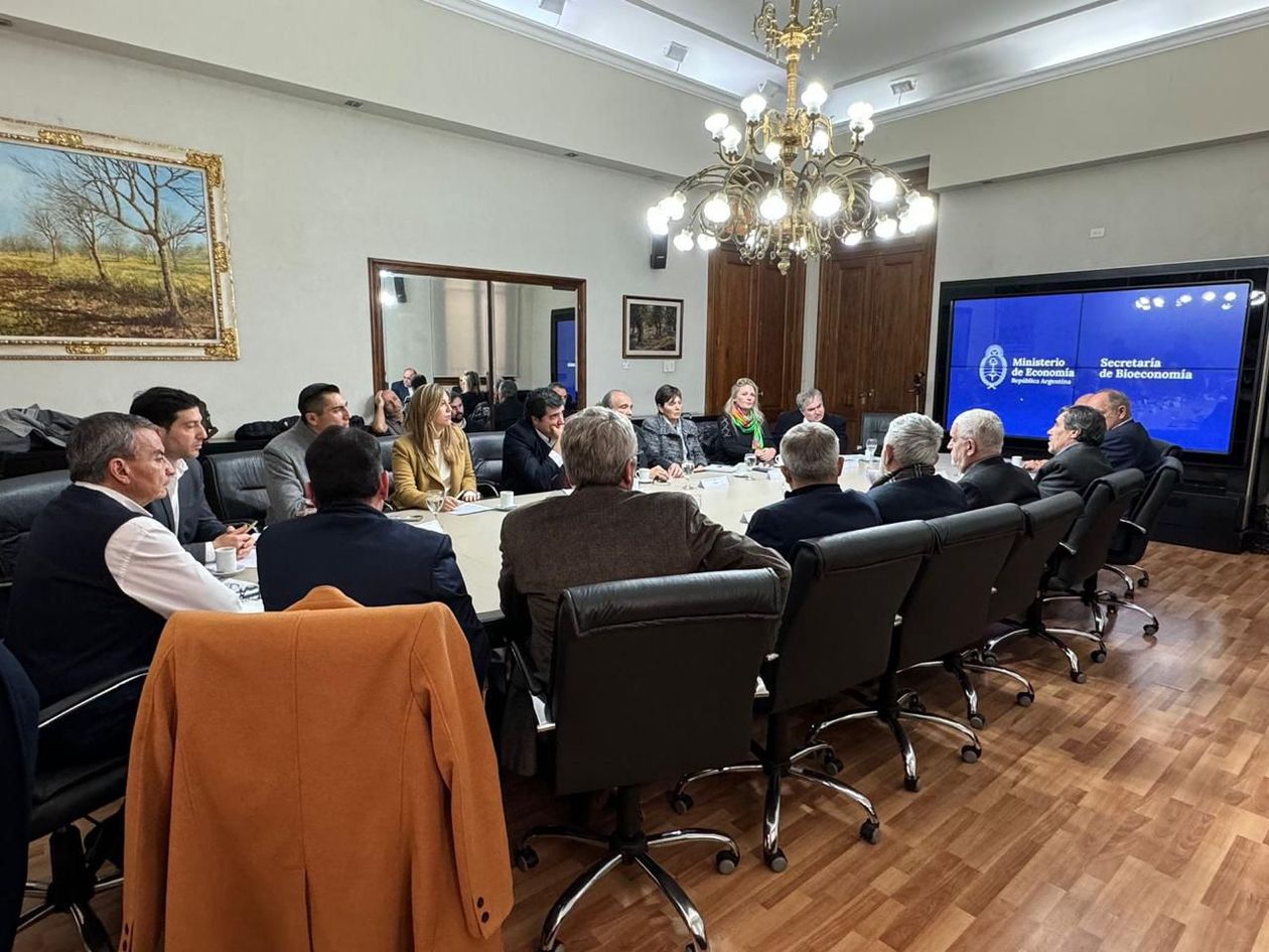 Santa Fe y otras provincias productoras con funcionarios de Javier Milei para definir el nuevo régimen