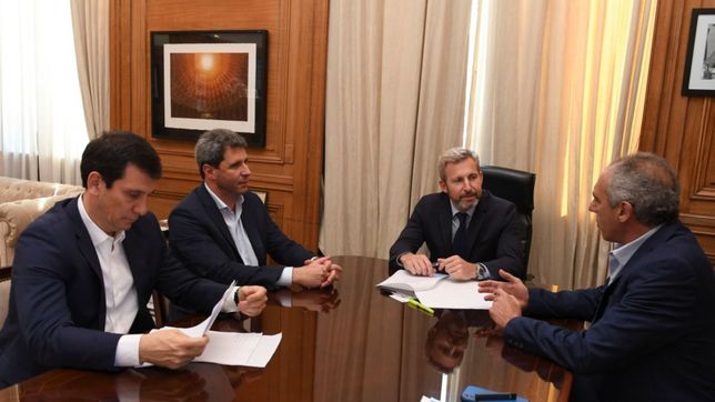 para calmar las aguas, el gobierno giro $1.000 m a las provincias y municipios
