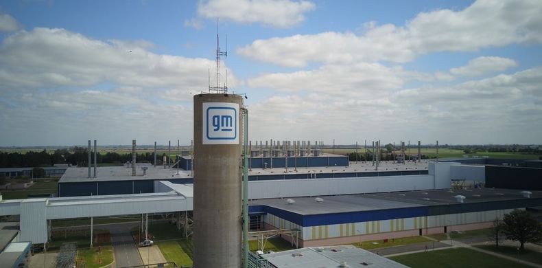 General Motors, una de las empresas que anunció despidos y retiros voluntarios en su planta de Alvear, en Santa Fe.