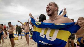 Hinchas de Boca en Río, en la previa de la final de este sabado.
