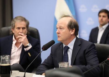 Daniel González, secretario de coordinación de energía y minería, durante la comisión de Presupuesto.&nbsp;