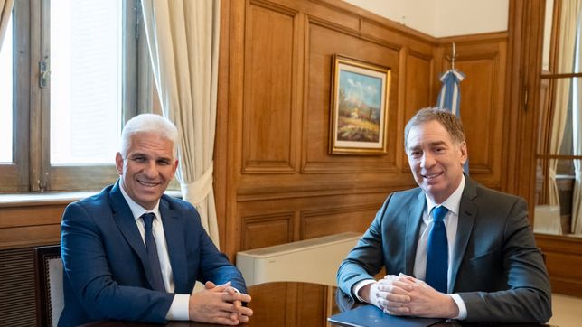 agenda legislativa: santilli recibio a poggi en la casa rosada