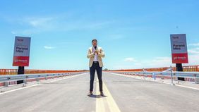 Maximiliano Pullaro, en la inauguración del puente sobre el Paraná Mini que une a Villa Ocampo y Puerto Ocampo.