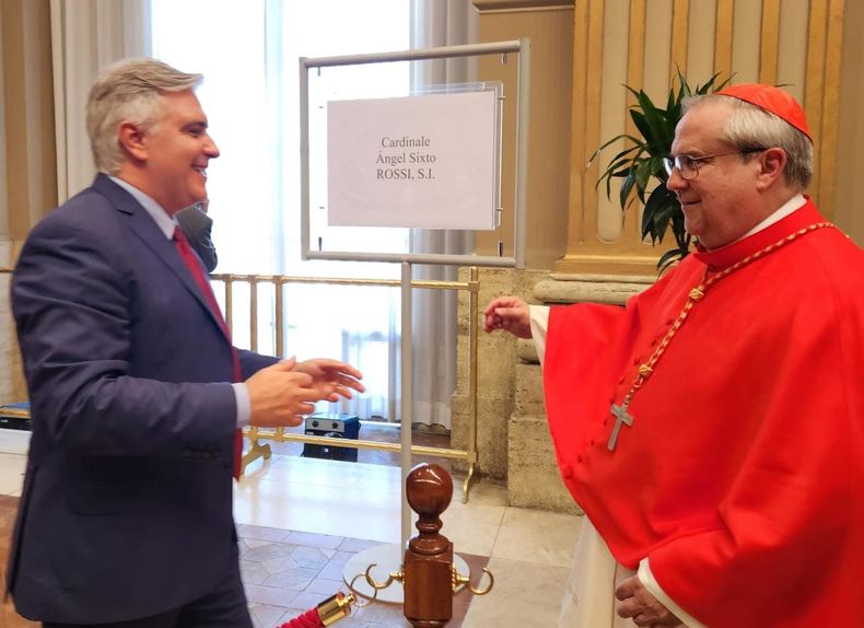 Arzobispo Ángel Rossi y el gobernador de Córdoba, Martín Llaryora.