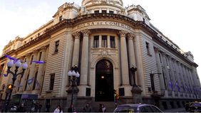 Massa, bajo fuego: la Bolsa de Rosario se suma al coro empresario contra el dólar agro