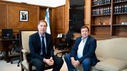 Alberto Weretilneck junto a Diego Santilli en Casa Rosada.&nbsp;