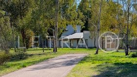 La casa de la chacra de Fred Machado, el detenido que le prestó su avión a José Luis Espert. (Foto Luciano Barroso)