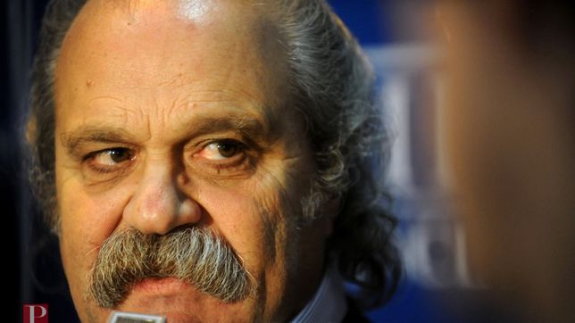 policia local, festejo y pizza ?con los muchachos?