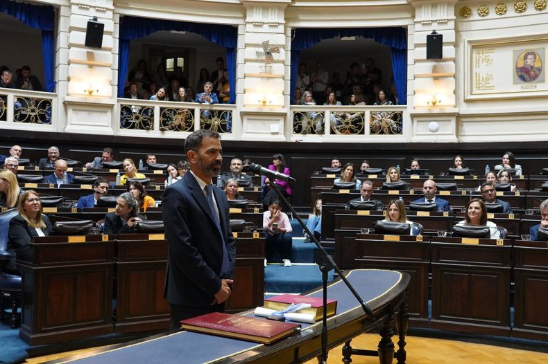 Juan Osaba, hombre de Sebastián Pareja, fue electo vicepresidente de la Cámara de Diputados.