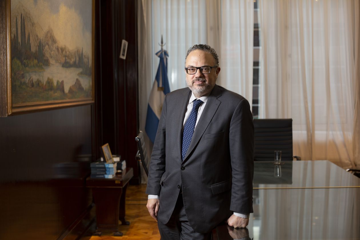 Matías Kulfas: Argentina necesita un ajuste fiscal, pero muy diferente al que está implementando Milei.