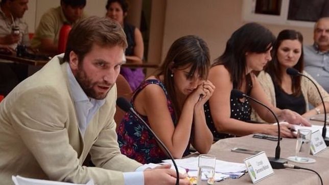 sorpresa en viedma: massaccesi crea el bloque cambiemos