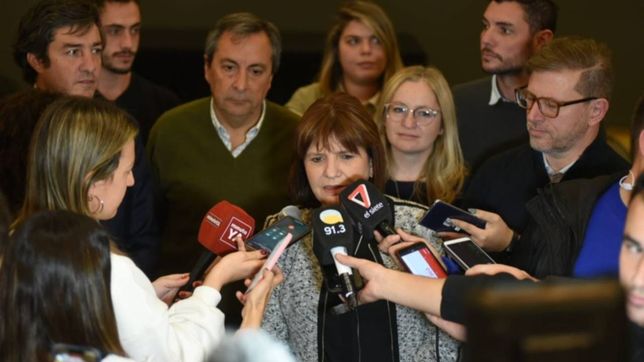 bullrich saca a macri de la pelea y se presenta como unico halcon presidenciable