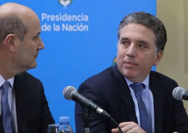 Después del FMI, el mercado no responde y complica el plan del Gobierno
