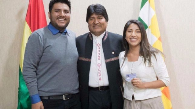 tras las gestiones de fernandez, los hijos de evo morales llegaron al pais