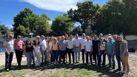 Referentes de la UCR Córdoba, en Mina Clavero.