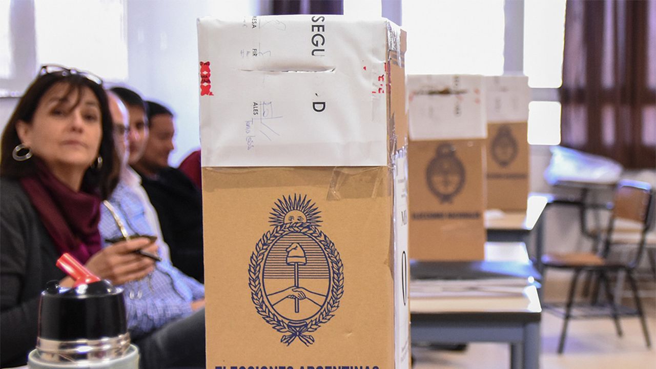La Patagonia va a las urnas: tres elecciones antes de fin de año sacuden a Bariloche, Allen y Gaiman.