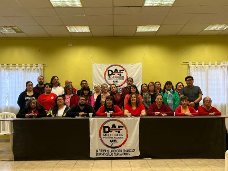 La propuesta Docentes al Frente en conferencia de prensa. 