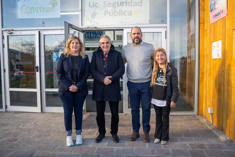 Guillermo Moreno se sumó a la campaña de Tierra del Fuego. Lo acompañaron la legisladora de FORJA Myriam Martínez, y los candidatos Agustín Tita y Paola Mancilla. 