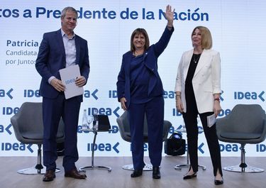 Furia en las alturas: Bullrich plantó a un grupo de ceos en el rooftop que había usado Milei