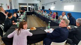El gobernador Sergio Ziliotto, las líneas del PJ y los partidos aliados cerraron filas en el frente Defendamos La Pampa.