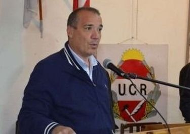Reforma: la UCR le asegura seis votos a Perotti y se aceleran negociaciones