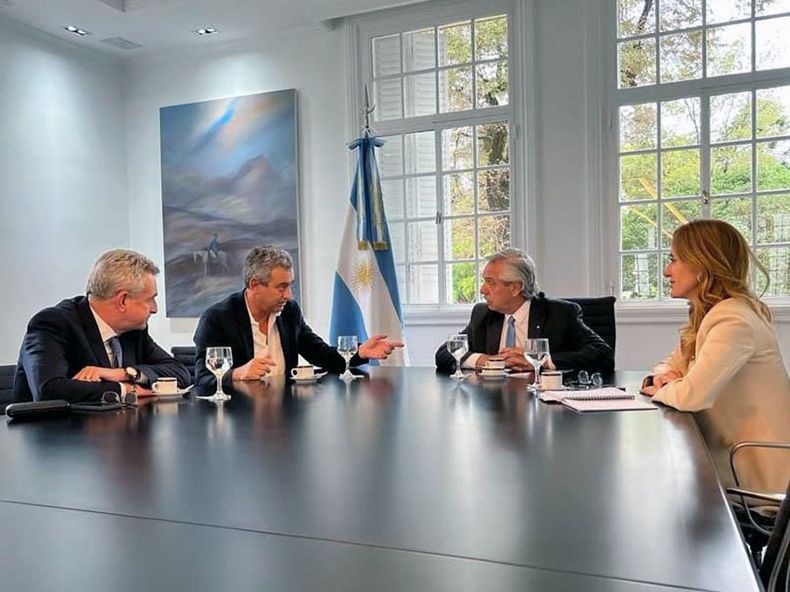 Fernández y Javkin