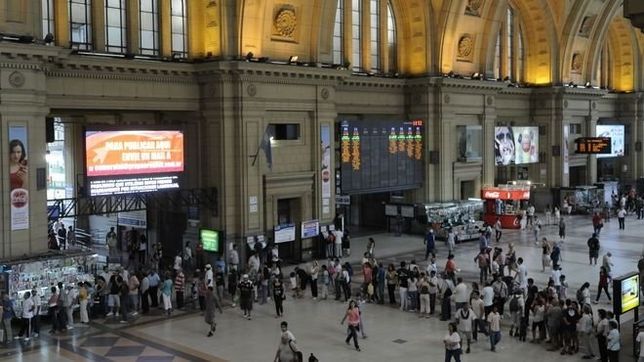 instalaran puestos de controles medicos en las estaciones de trenes