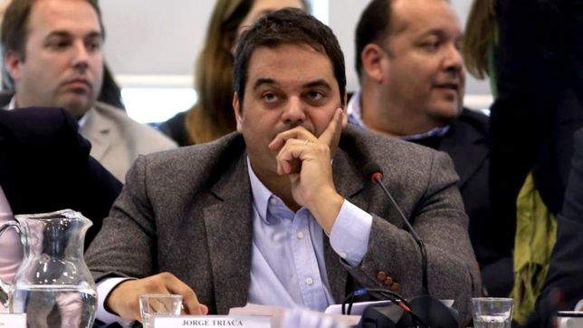 triaca: no hay despidos masivos, pero si sindicalistas oportunistas