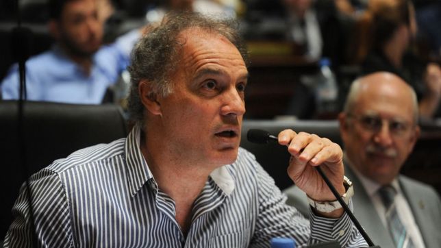 ibarra y la campora, enfrentados por un lugar en la magistratura